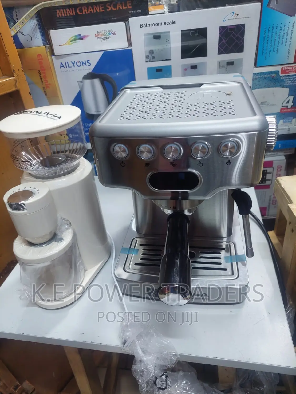 Innovia Coffee Maker With Grinder