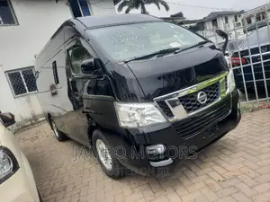 Nissan Caravan (Urvan) 2017 Black