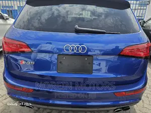 Audi Q5 2018 Blue