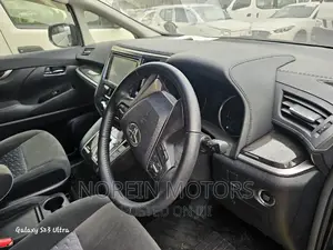Toyota Alphard 2017 Black