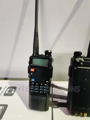 Boefeng Walkie Talkie:  New Edition UV 5r Plus