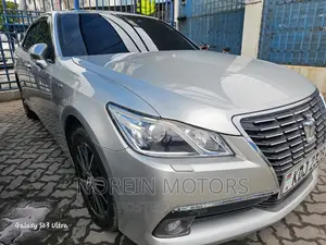 Toyota Crown 2015 Silver