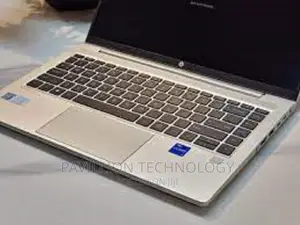 New Laptop HP ProBook 440 G9 8GB Intel Core I7 SSD 512GB