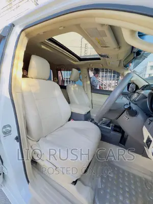 2015 Prado Toyota Land Cruiser in White - Luxury Off-road Adventure