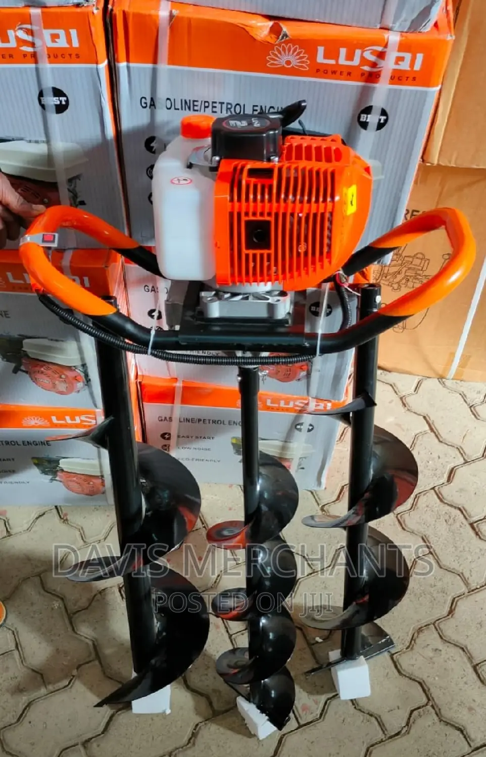 Earth Auger Machine With 3 Blades
