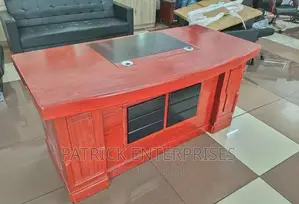 Executive Imported Morden Office Desk 1.6 MTRS