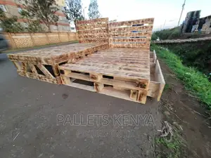 Pallet Bed- 4*6 Blazed Pallet Bed With Drawers. (HM07)
