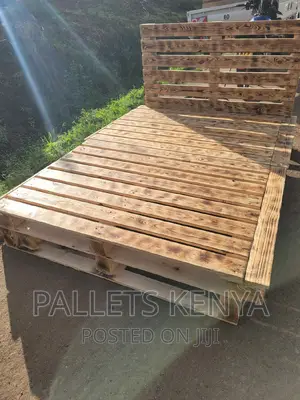Pallet Bed- 5*6 Pallet Bed With Drawers. (HM1)