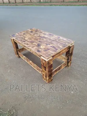 Pallet Coffee Table. (V01)