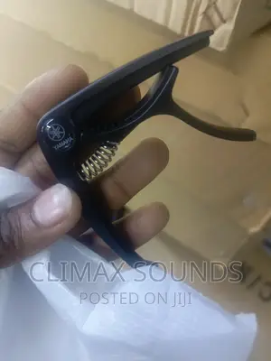 Guitar Capo Yamaha,