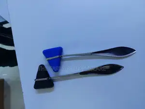 Pattella Hammer. - Triangular