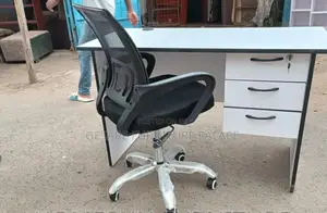1m Office Desk With Mesh Chair