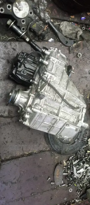 Toyota Vigo 4 Wd Gearbox Transfer (Level)