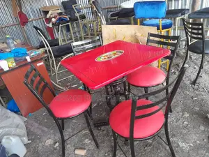 Hotel/ Bar Table With 4 Chairs