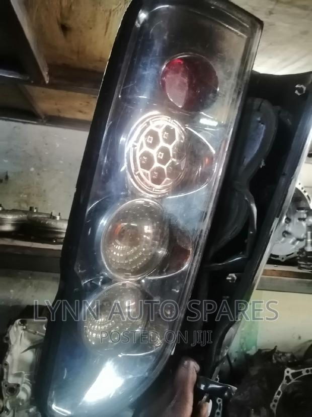 Toyota Hiace 7l New Model Rear Light - thumbnail 4