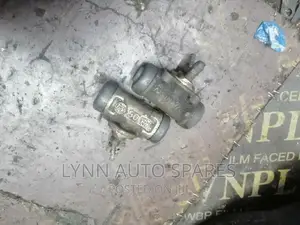 Toyota Hiace 7l Rear Wheel Cylinder