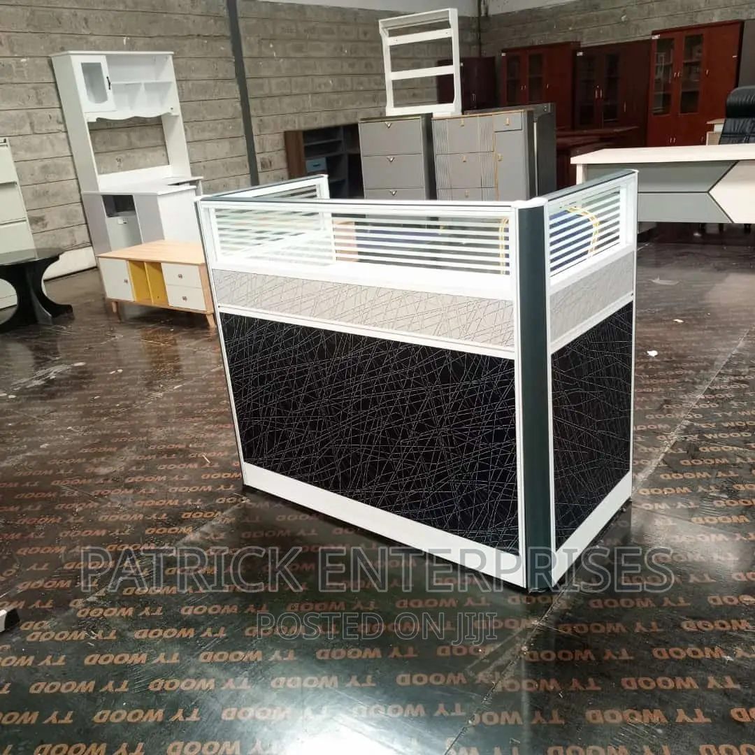 Imported Morden Single Way Workstation