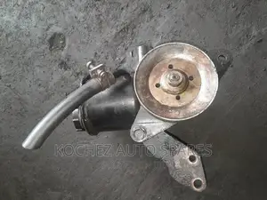 Nissan Sunny B12 Power Steering Pump