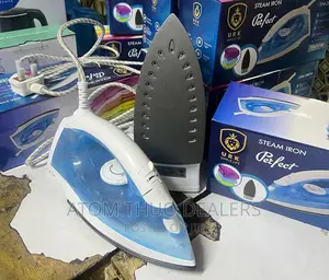 URK Steam Iron Dm 2005A Teflon Nonstick 