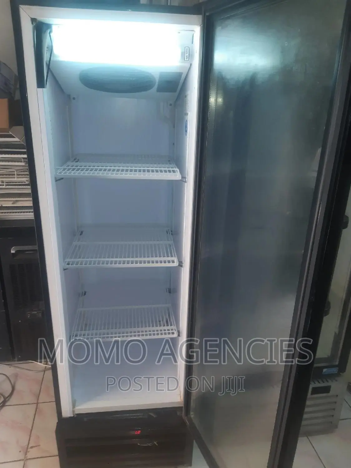 Display Fridge 300l