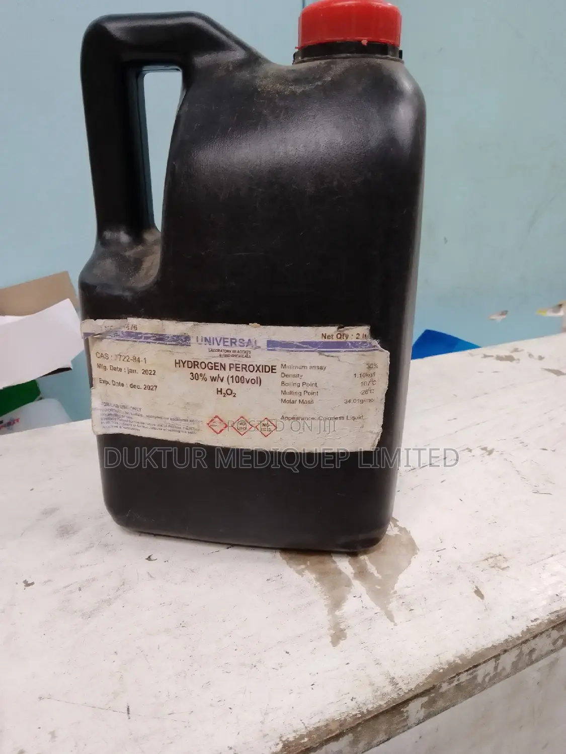 Universal Hydrogen Peroxide 30% Concentration