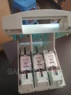 DC Fuse 3 Fuses 200A