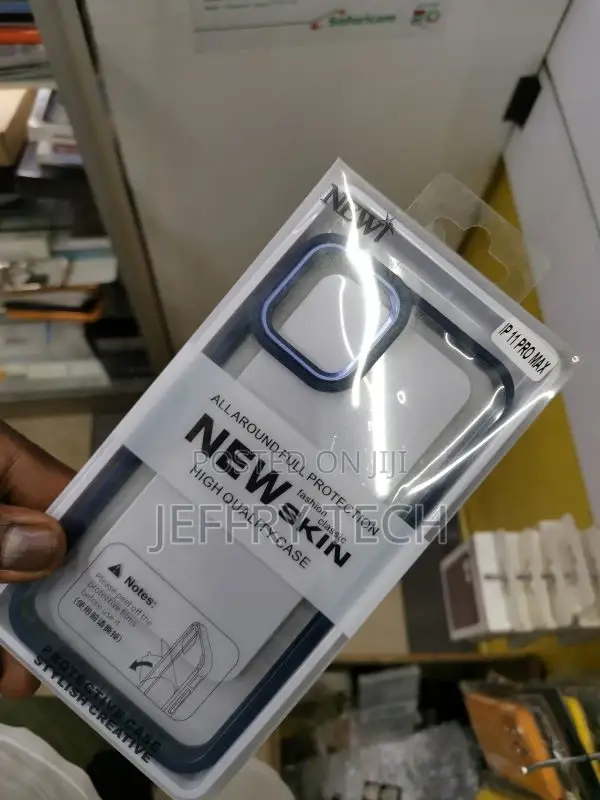 iPhone 11 Pro Max Transparent Bumper Cover