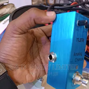 Analog Chorus Guitar Pedal Effect