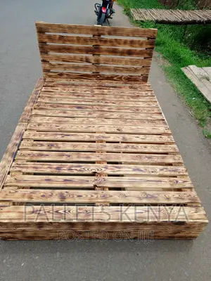 Pallet Bed- 5*6 Premium Pallet Bed With Drawers. (SH02 )