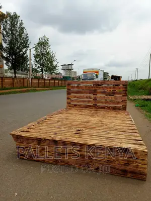 Pallet Bed- 5*6 Premium Pallet Bed With Drawers. (*SH06)