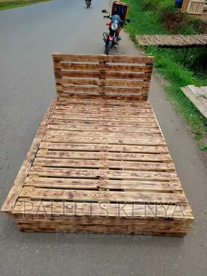 Pallet Bed- 5*6 Premium Pallet Bed With Drawers. (SH,08*)
