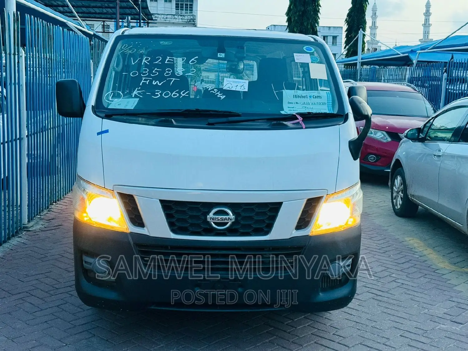 Nissan Caravan (Urvan) 2016 White