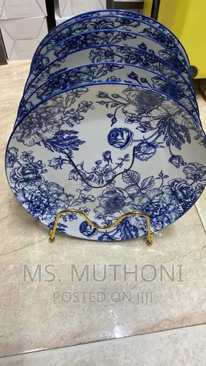 6 Large CERAMIC PLATES*