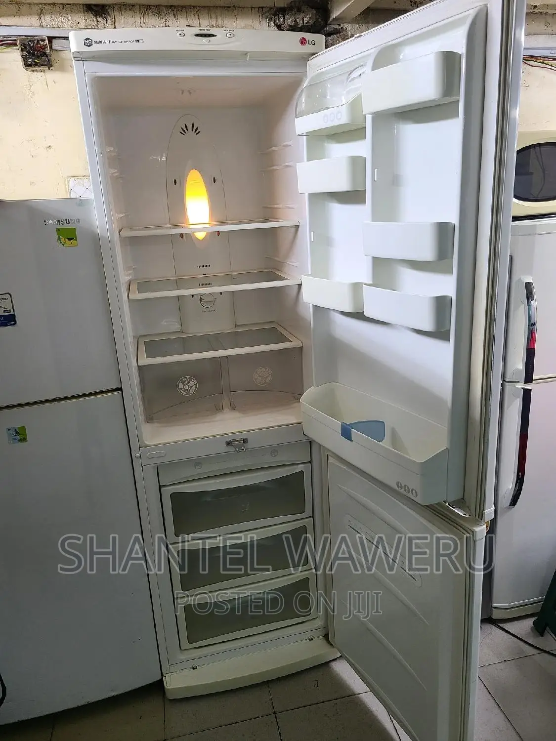 Big Bottom Freezer Fridge