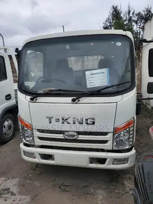 T-King T1, Isuzu Drivetrain and Engine Same as Isuzu NPR