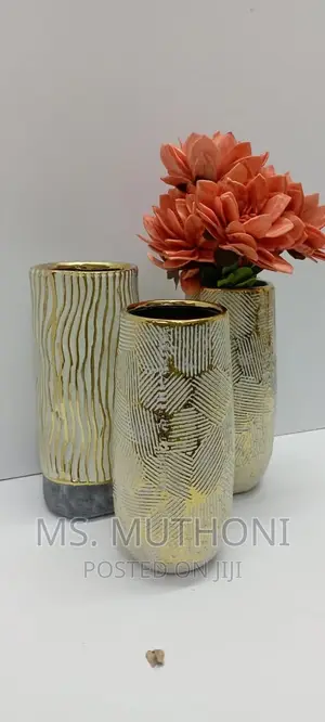Ceramic Vase Golden Stripes*