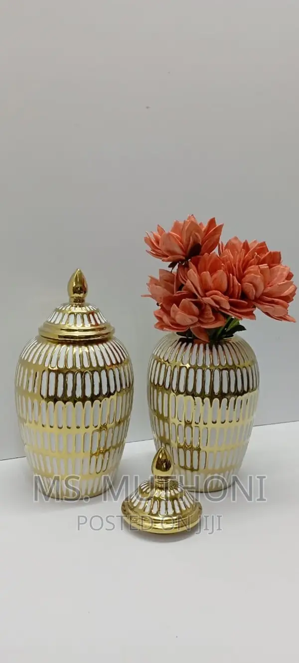 Ceremic GOLD-PLATED White VASE-GINGER