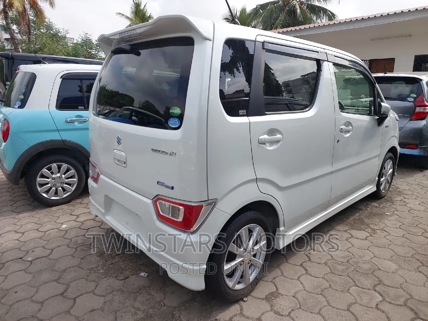 Suzuki Wagon R 2017 White
