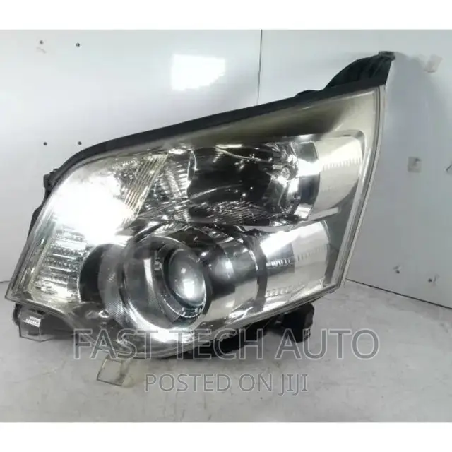 Noah( 2011-2014) Head Light