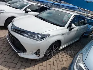 Toyota Corolla Fielder 2017 White