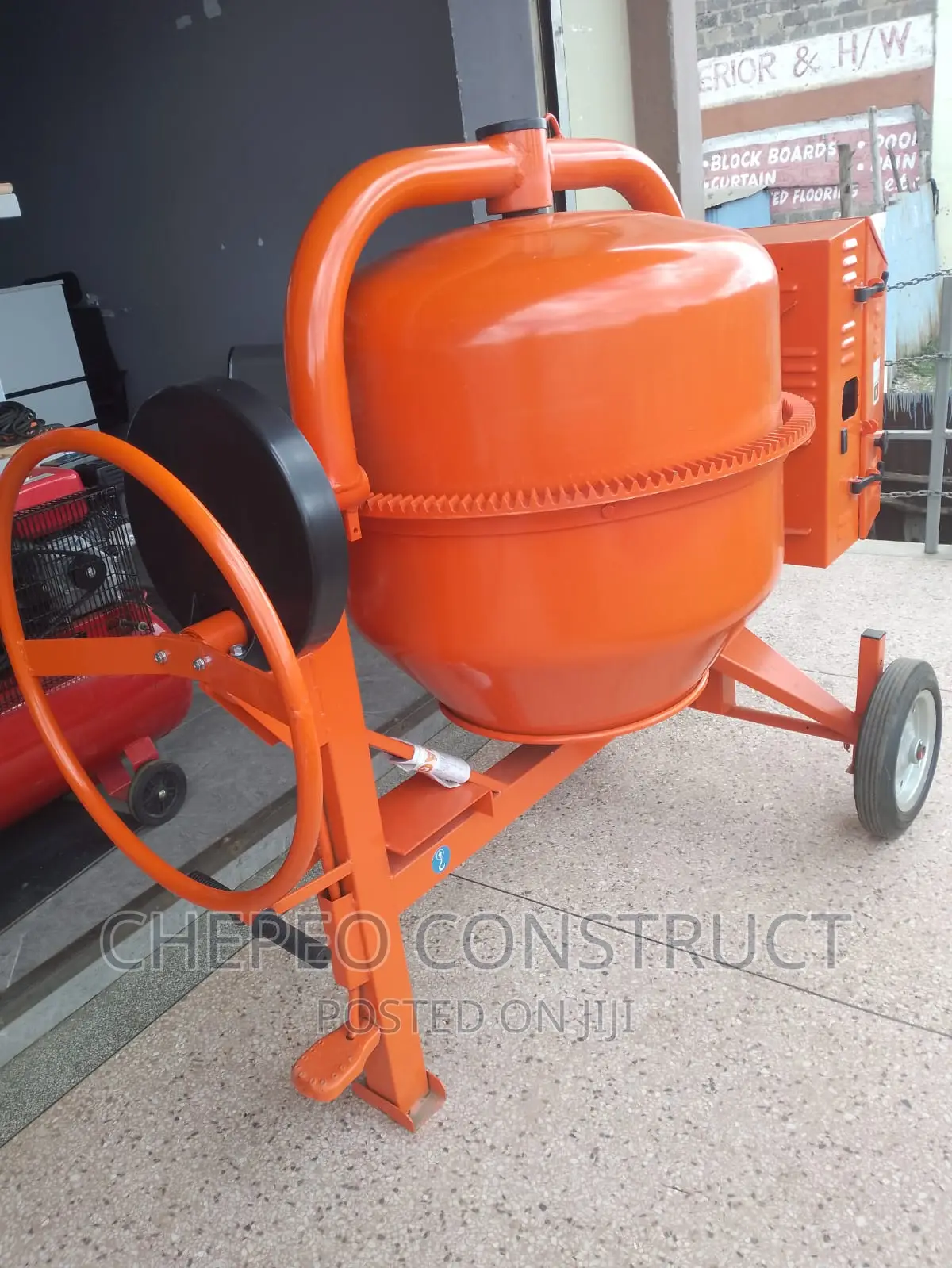 Pan-Type Concrete Mixer