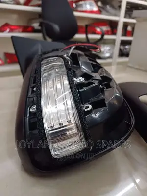 Vanguard Automatic Side Mirror With Indicator.