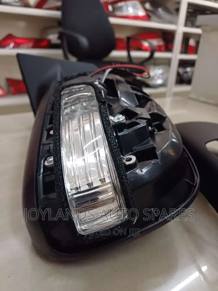 Vanguard Automatic Side Mirror With Indicator.