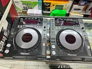 Pioneer CDJ-850 Pair