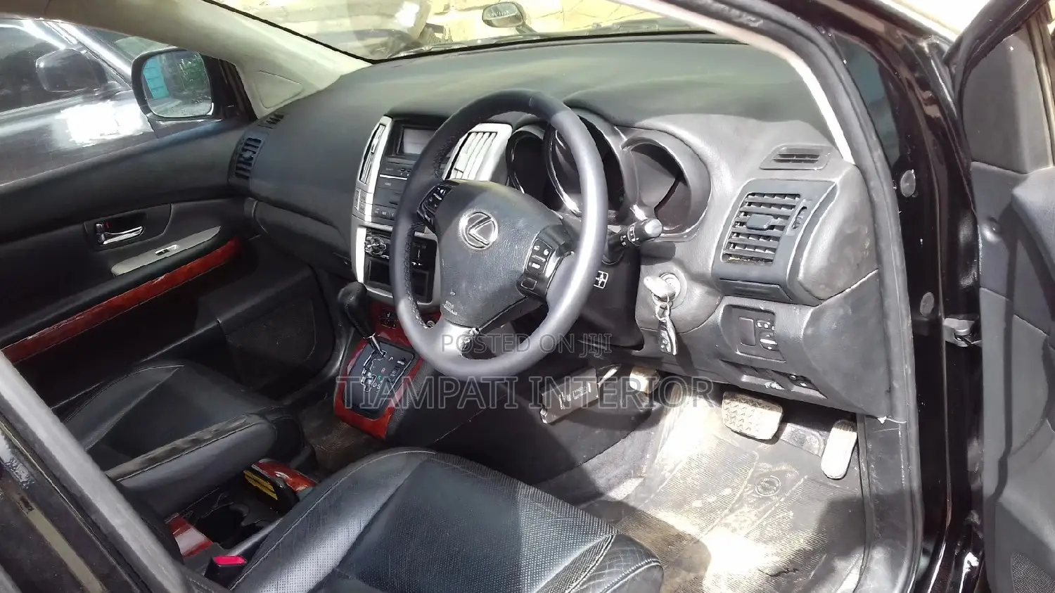Vehicle Full Interior Upholstery Dashboard Repairs