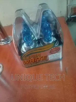 H4 100W SUPERWHITE Headlight Bulbs 12v White Light Halogen