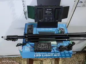 Pro Led 600. With 2.1 Tripod Meter. ( Battery Included )