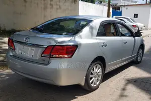 Toyota Premio 2016 Silver