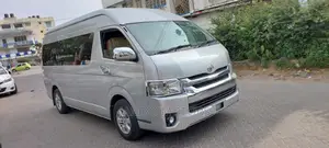 Toyota HiAce 2017 Silver