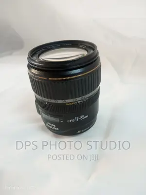 Canon EF-S 17-85mm F/4-5.6 Image Stabilized USM SLR Lens